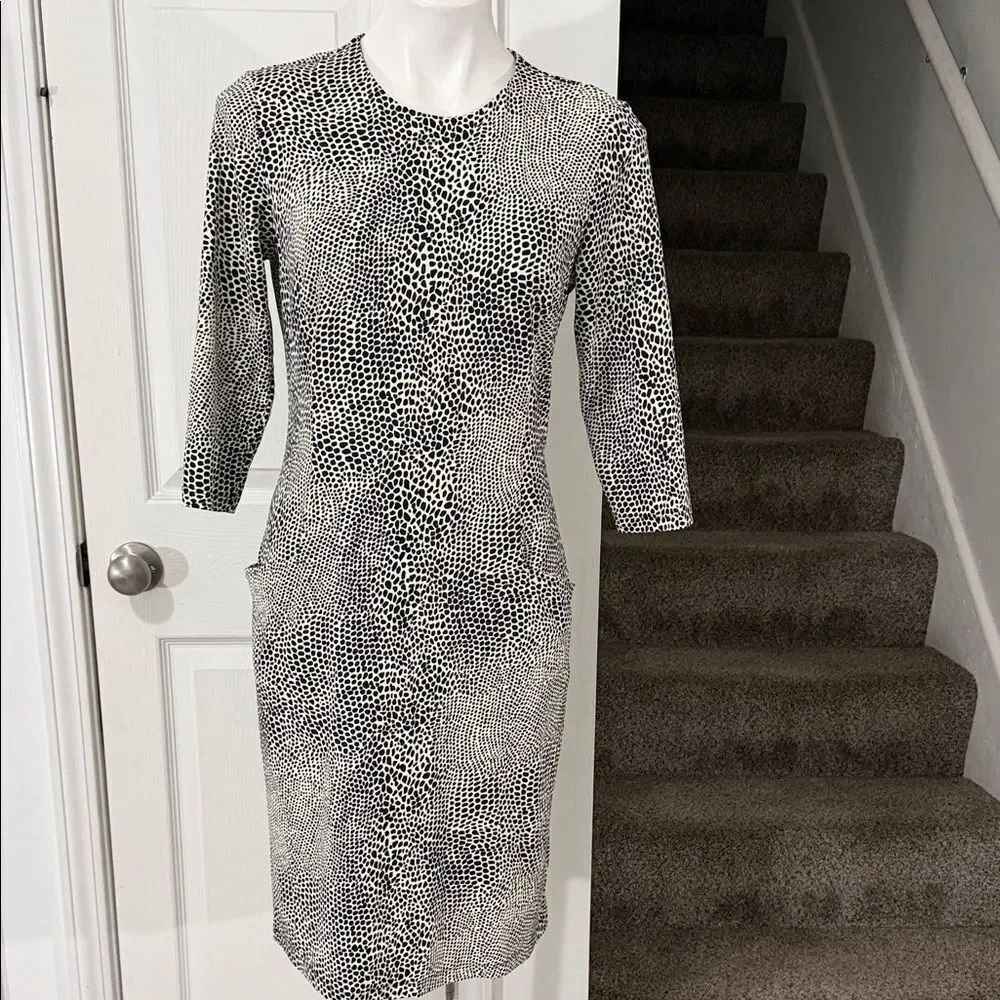 J. McLaughlin 3/4 Sleeve Midi Dress Size Medium